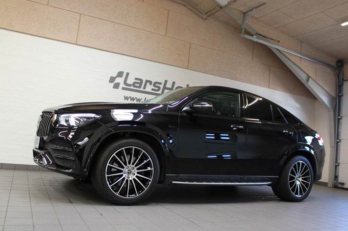 Sort Mercedes GLE350 de fra 2021