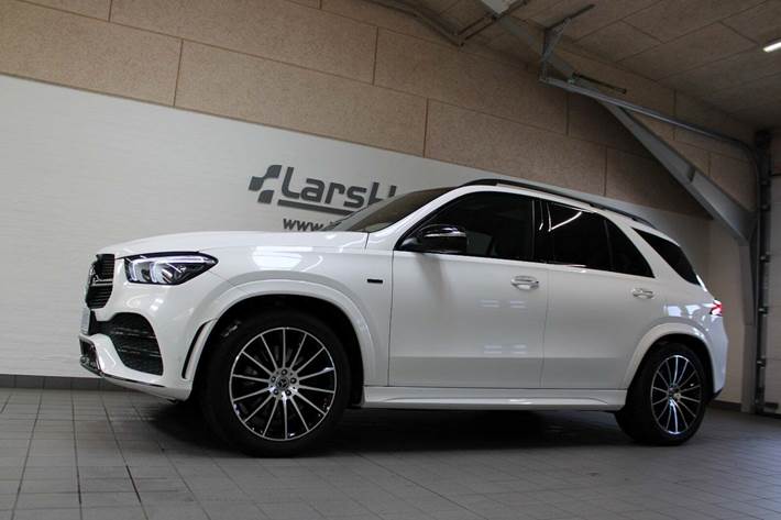 Hvid Mercedes GLE350 de fra 2023