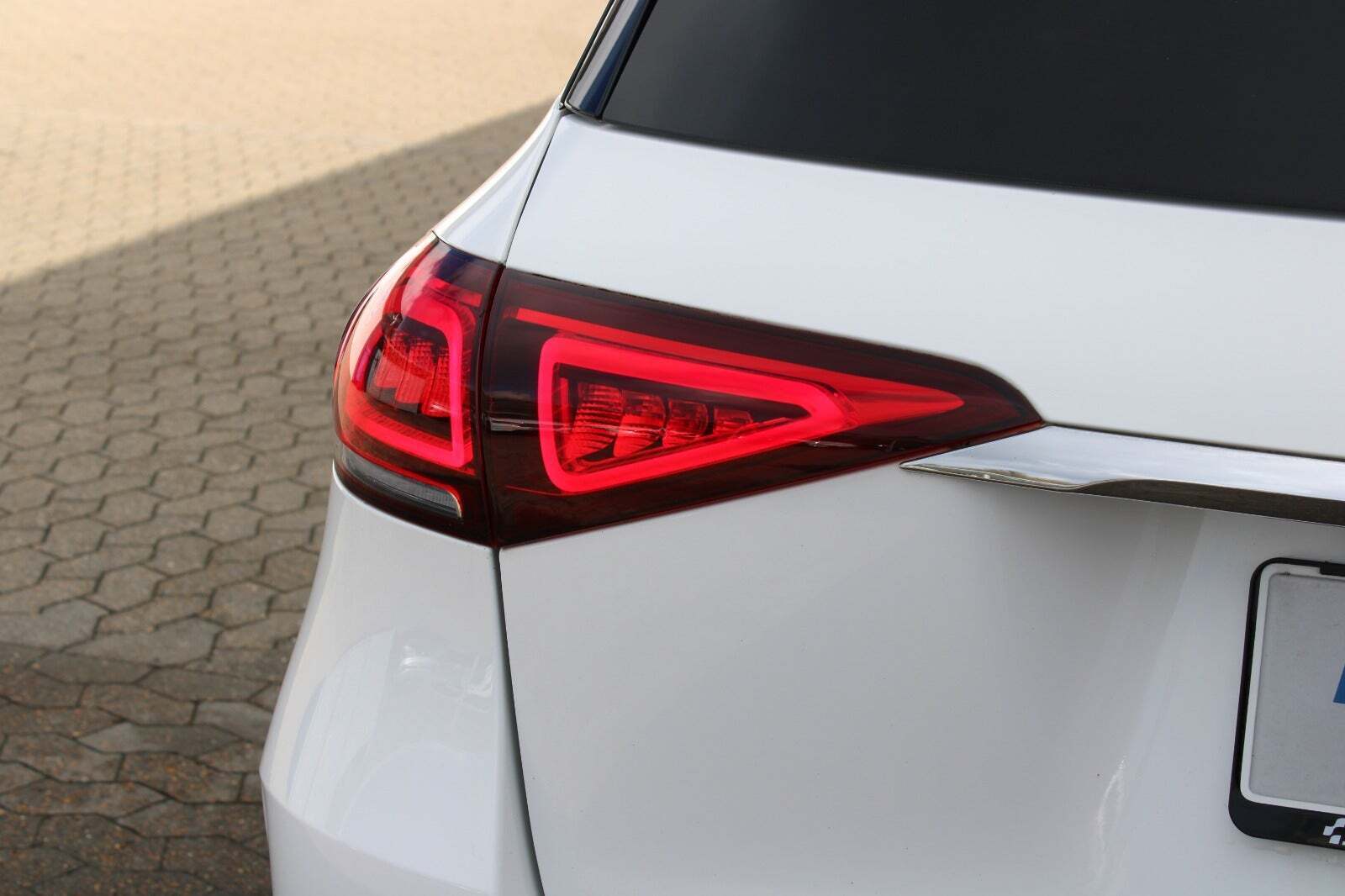 Hvid Mercedes GLE350 de fra 2023