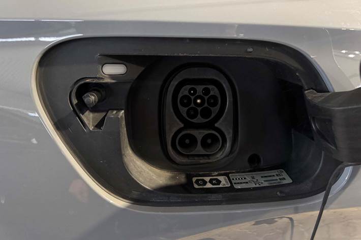 Grå VW ID.4 fra 2021