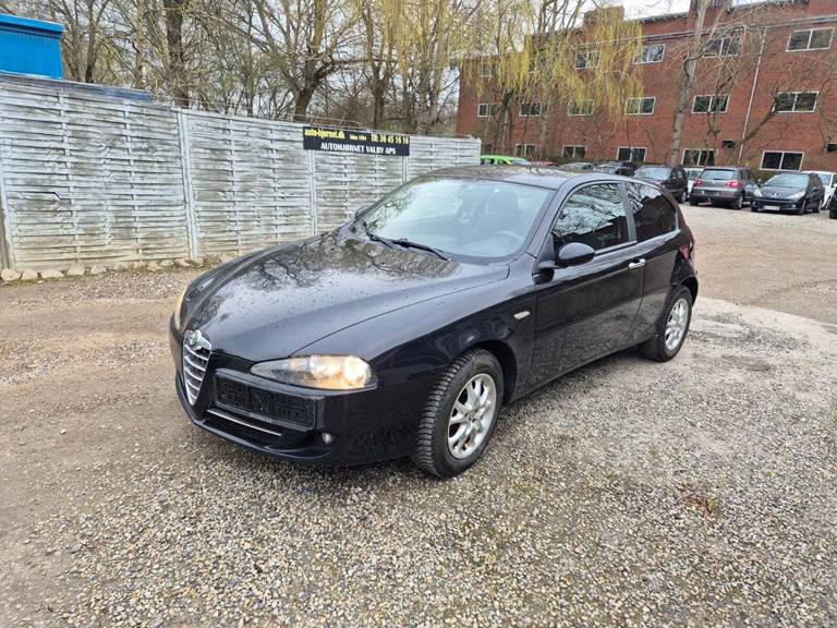 Alfa Romeo 147 1,6 Super