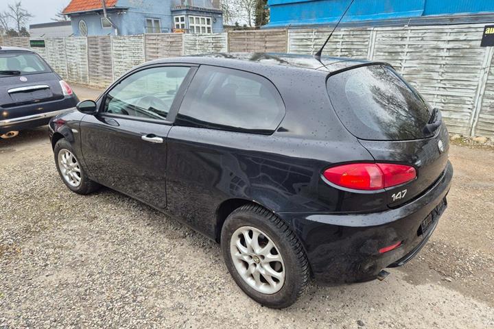 undefined Alfa Romeo 147 fra 2007 set udefra