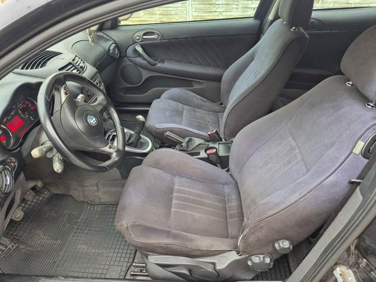 Alfa Romeo 147 1,6 Super