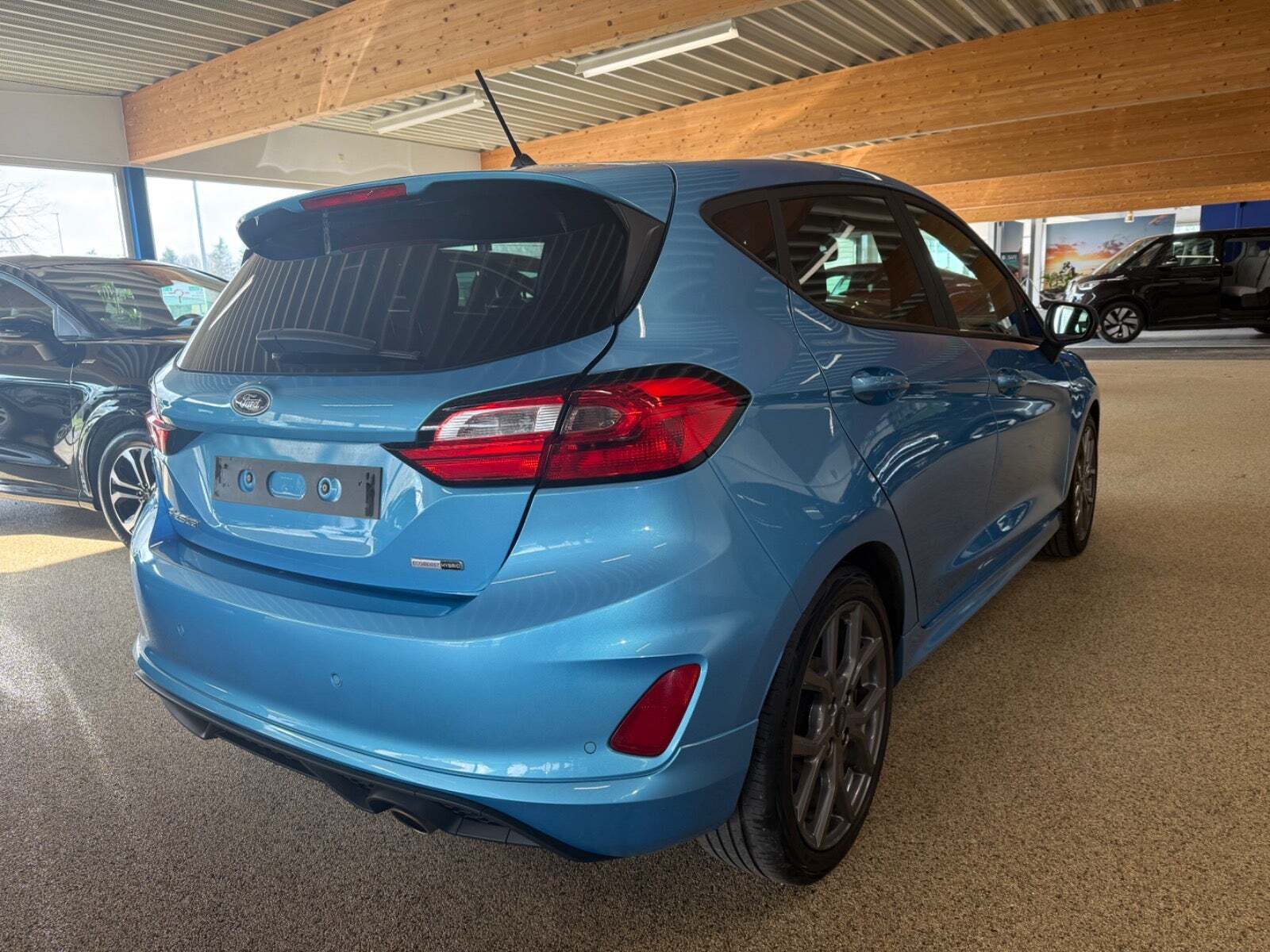 Blå Ford Fiesta fra 2022