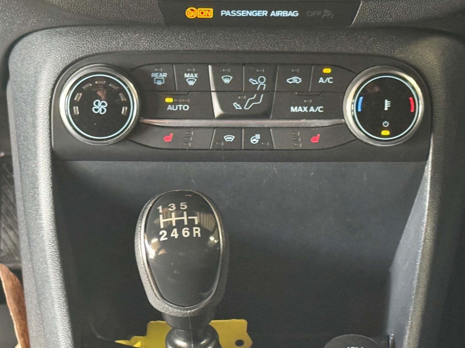 Blå Ford Fiesta fra 2022