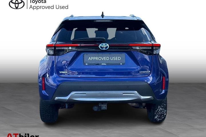 Blå Toyota Yaris Cross fra 2022