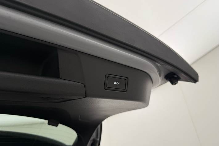 Grå VW ID.4 fra 2021