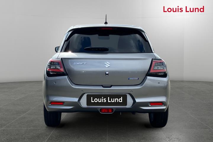 Sølv Suzuki Swift fra 2026