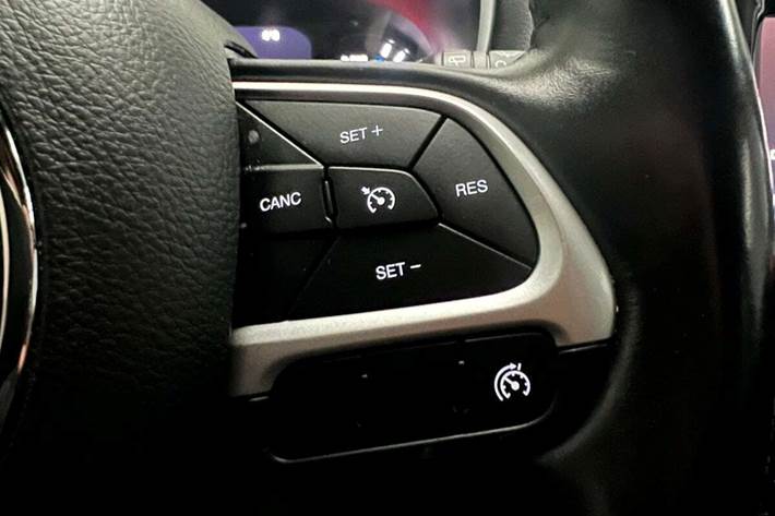 Sølv Jeep Compass fra 2021