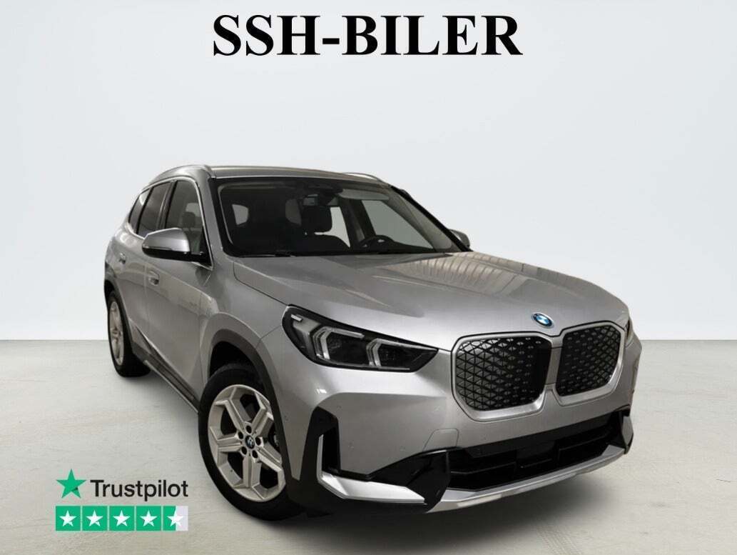 BMW iX1 eDrive20 X-Line