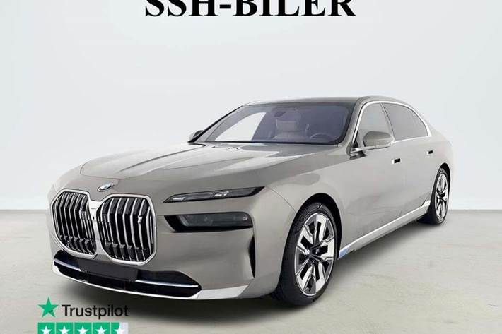 Hvid BMW i7 fra 2023