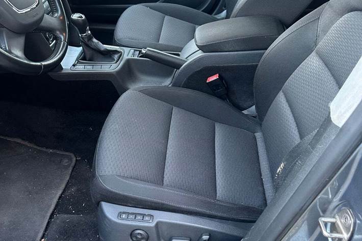 Hvid Audi Q7 fra 2012