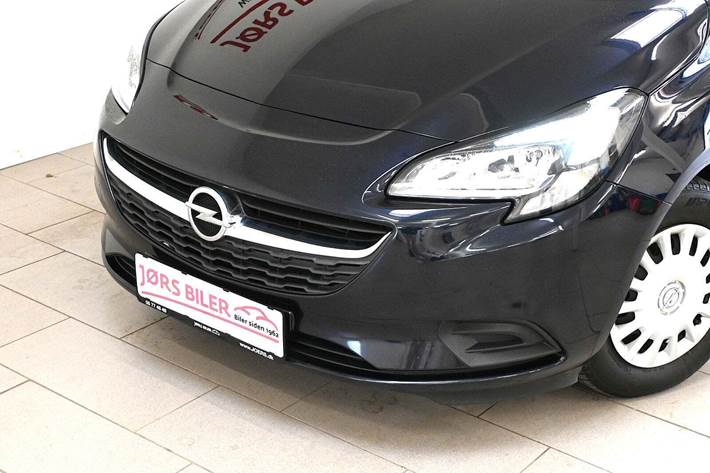 Blå Opel Corsa fra 2019