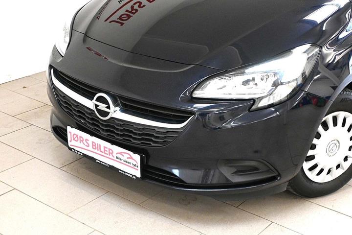 Blå Opel Corsa fra 2019