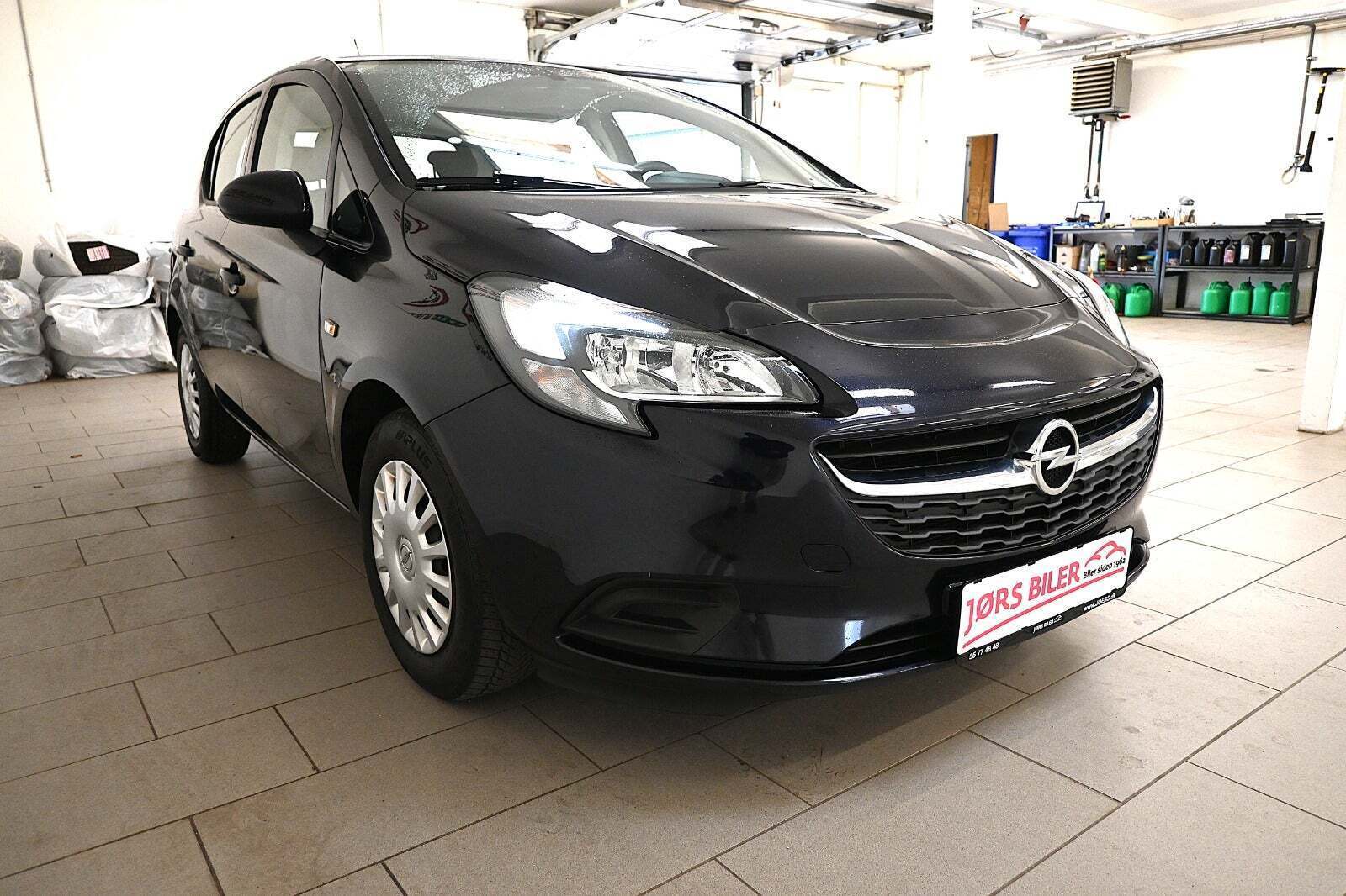 Blå Opel Corsa fra 2019
