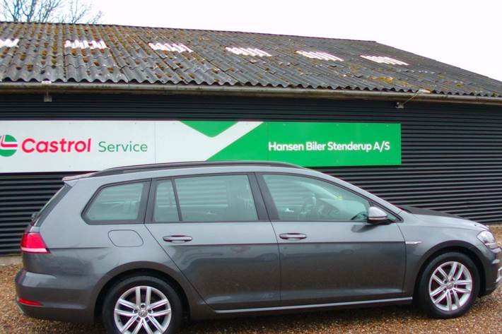 Sølv VW Golf VII fra 2018