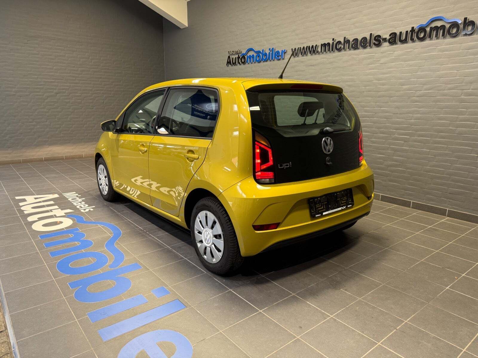 Gul VW UP! fra 2017