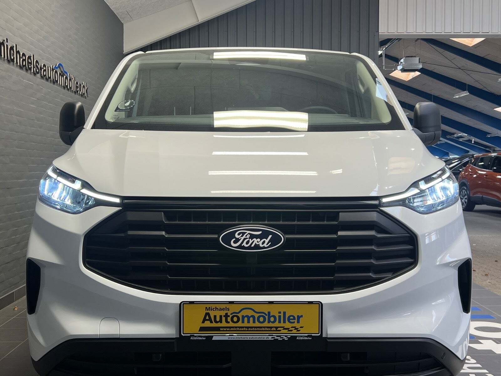 Ford Transit Custom 320 L2 2,0 EcoBlue Trend aut.