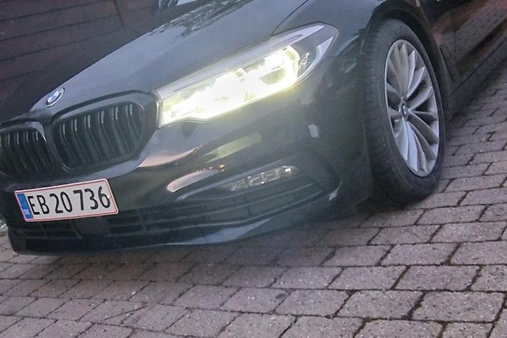 Sort BMW 501 fra 2018