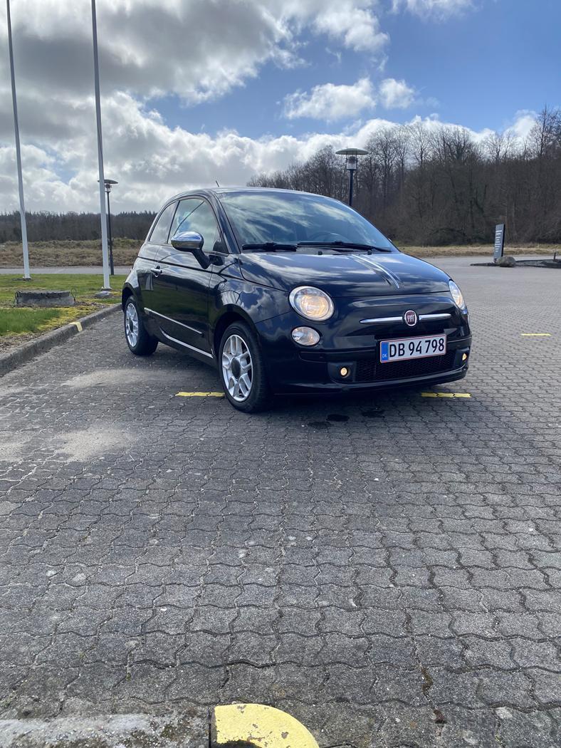 Sort Fiat 500 fra 2010