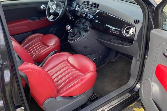 Sort Fiat 500 fra 2010