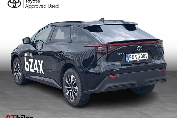 undefined Toyota bZ4X SUV fra 2026