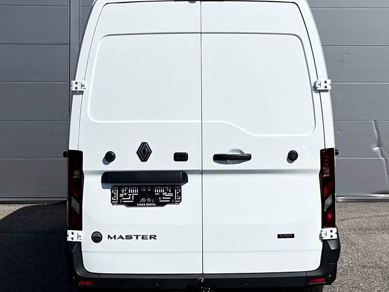 Renault Master T35 L3H2 EL 140HK Van Aut.