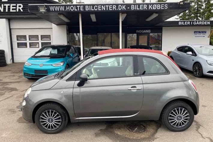 Grå Fiat 500C fra 2012