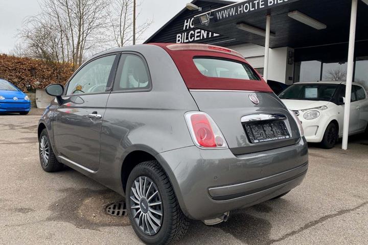 Grå Fiat 500C fra 2012