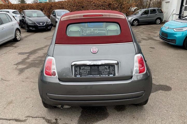 Grå Fiat 500C fra 2012