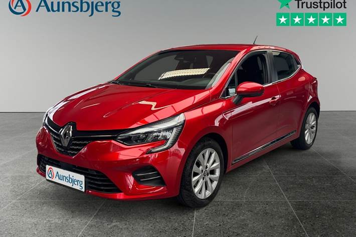 Rød Renault Clio V fra 2021