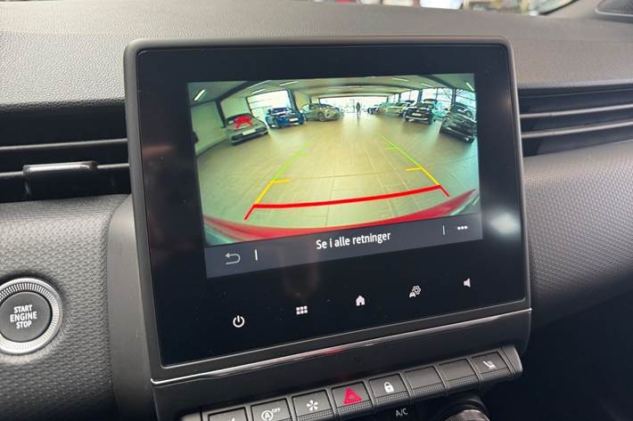 Rød Renault Clio V fra 2021