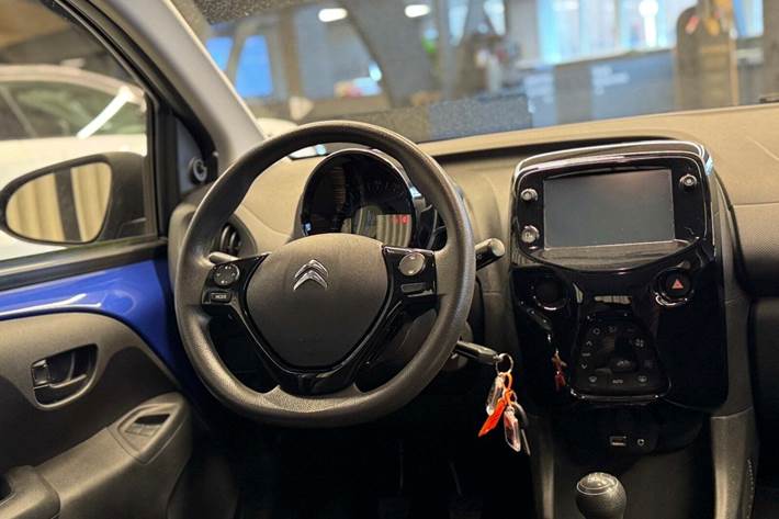 Blå Citroën C1 fra 2020