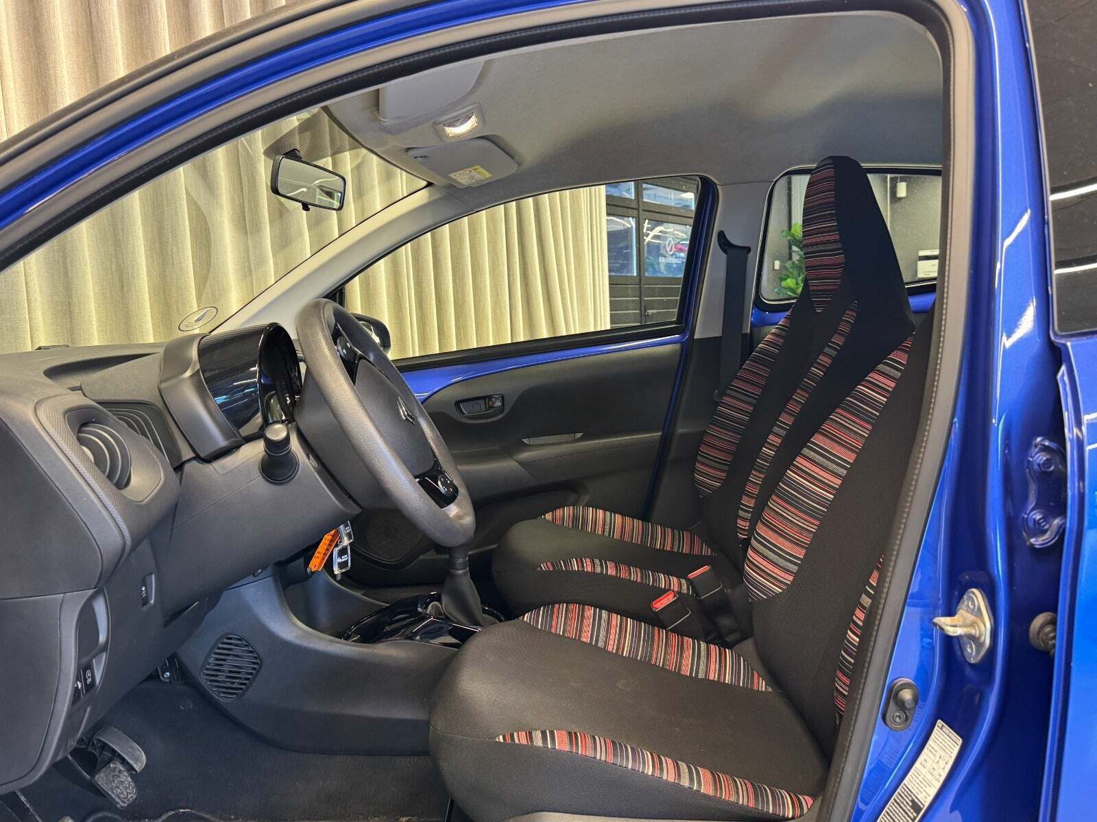 Blå Citroën C1 fra 2020