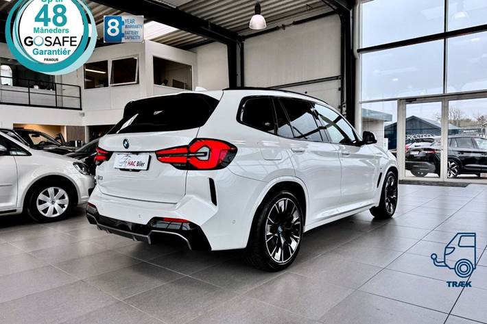Hvid BMW iX3 fra 2024