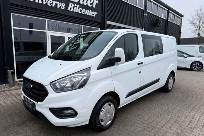 Hvid Ford Transit Custom 300 L2 fra 2022 set udefra
