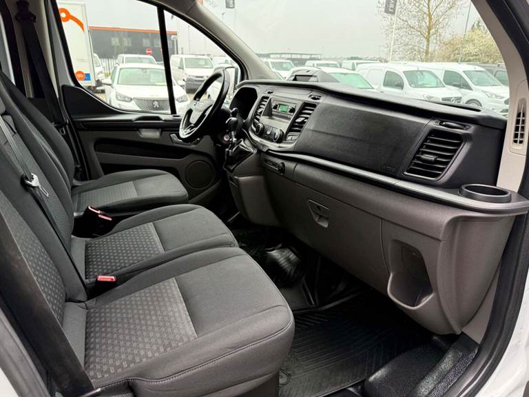 Ford Transit Custom 300 L2 2,0 TDCi 130 Trend Mandskabsvogn