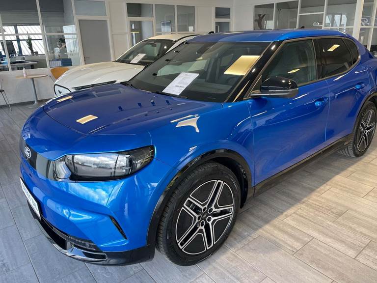 Ford Capri 77 Premium Extended Range