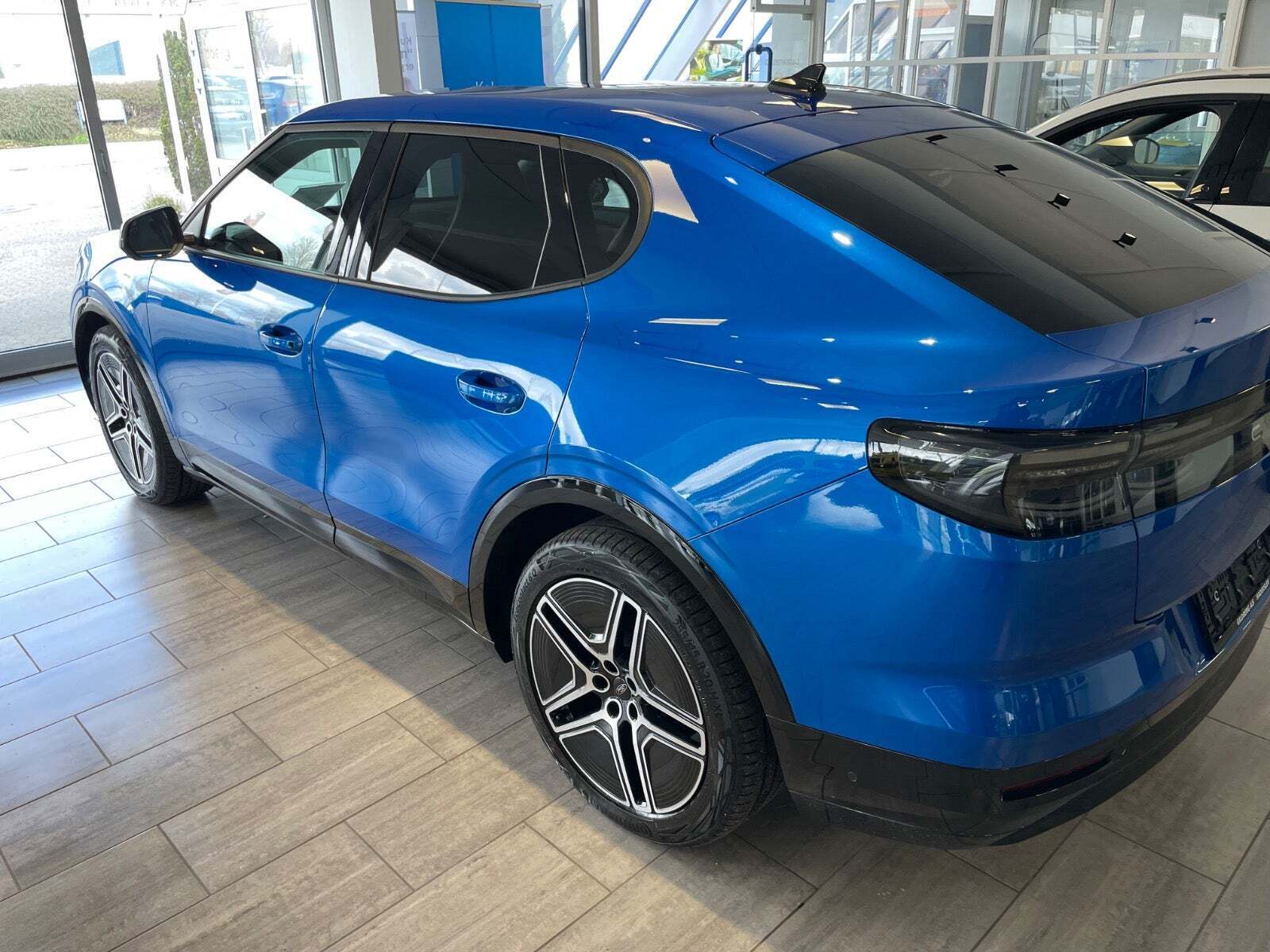 Ford Capri 77 Premium Extended Range