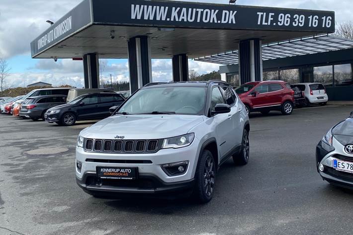 Sølv Jeep Compass fra 2021