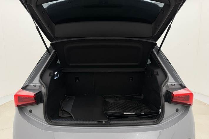 Grå Cupra Born fra 2022