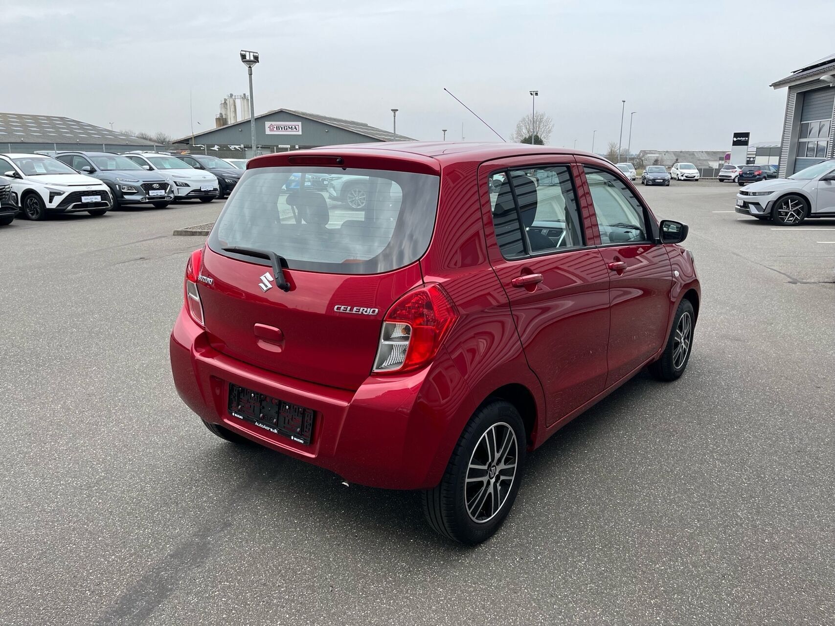 Rød Suzuki Celerio fra 2015