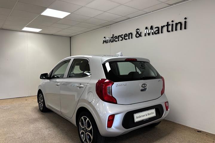 Sølv Kia Picanto fra 2019