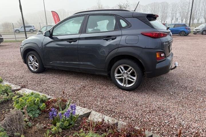 Grå Hyundai Kona fra 2018