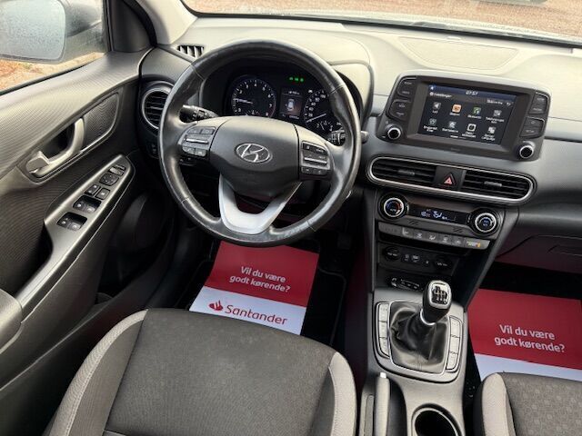 Grå Hyundai Kona fra 2018