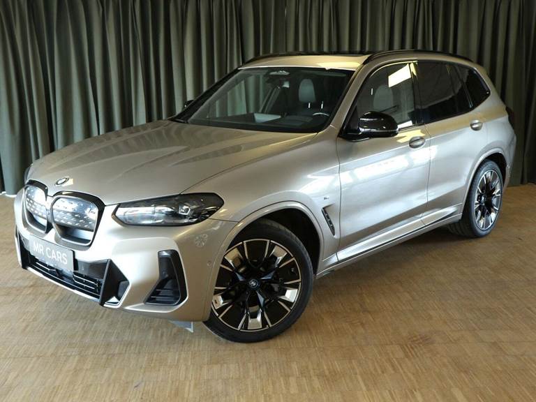 BMW iX3 Charged Plus M-Sport