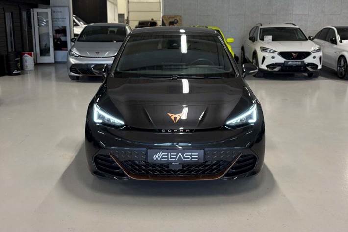 Sort Cupra Born fra 2024