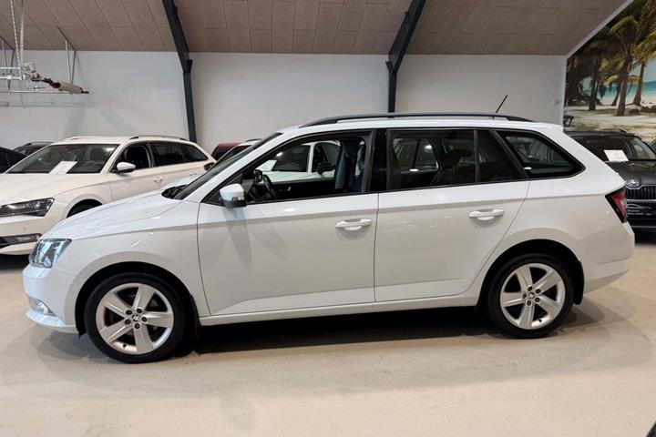 Hvid Skoda Fabia fra 2017