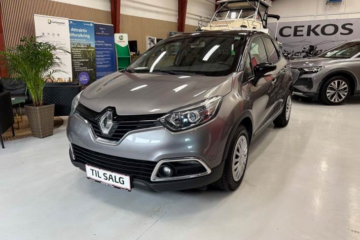 Sølv Renault Captur fra 2015