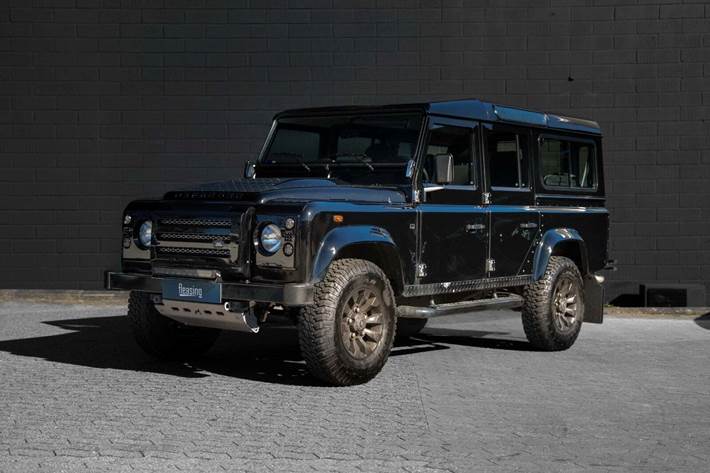 Sort Land Rover Defender 110 fra 2011